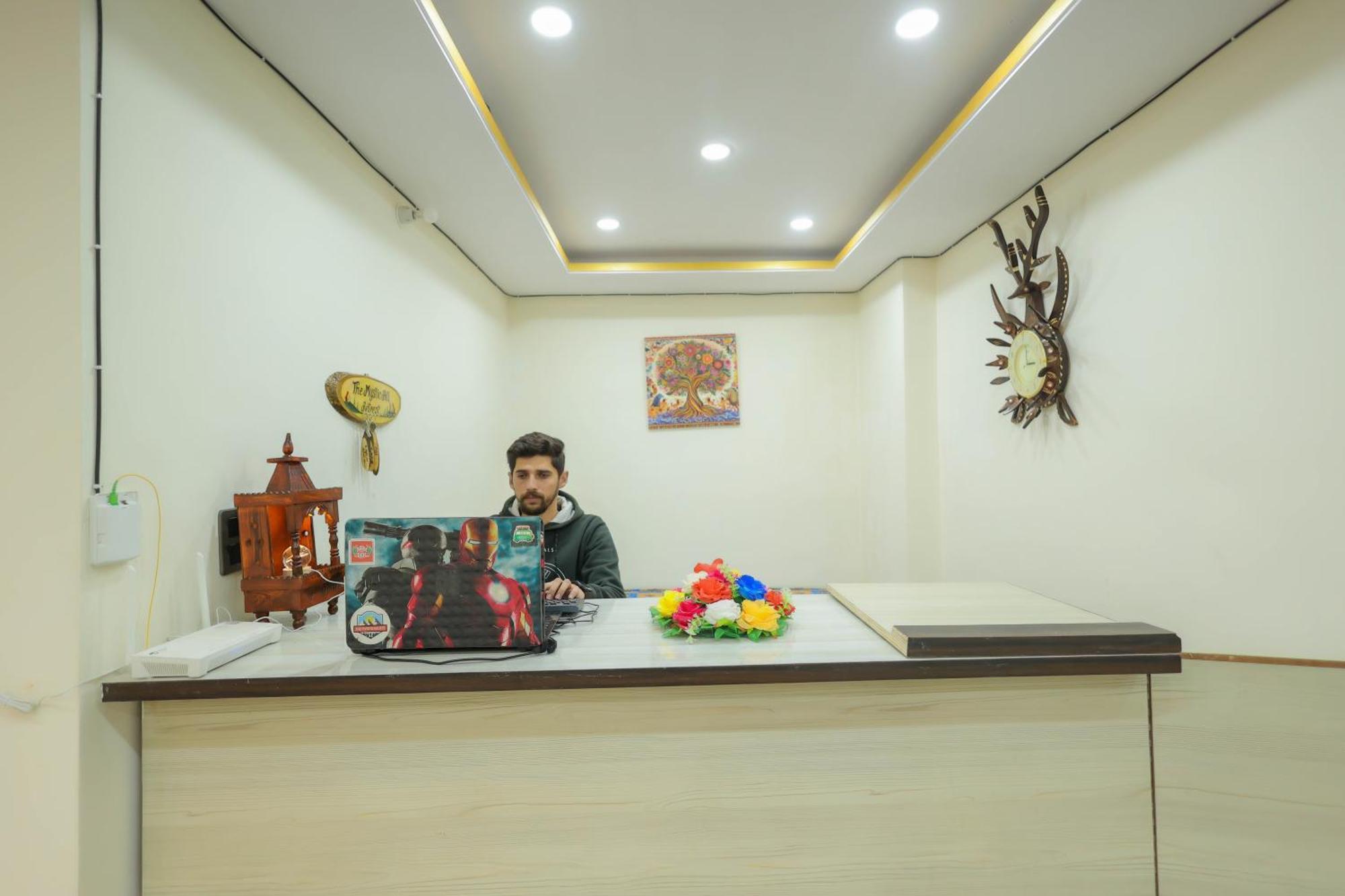 Mystic Hills Retreat Hotel Shimla Buitenkant foto