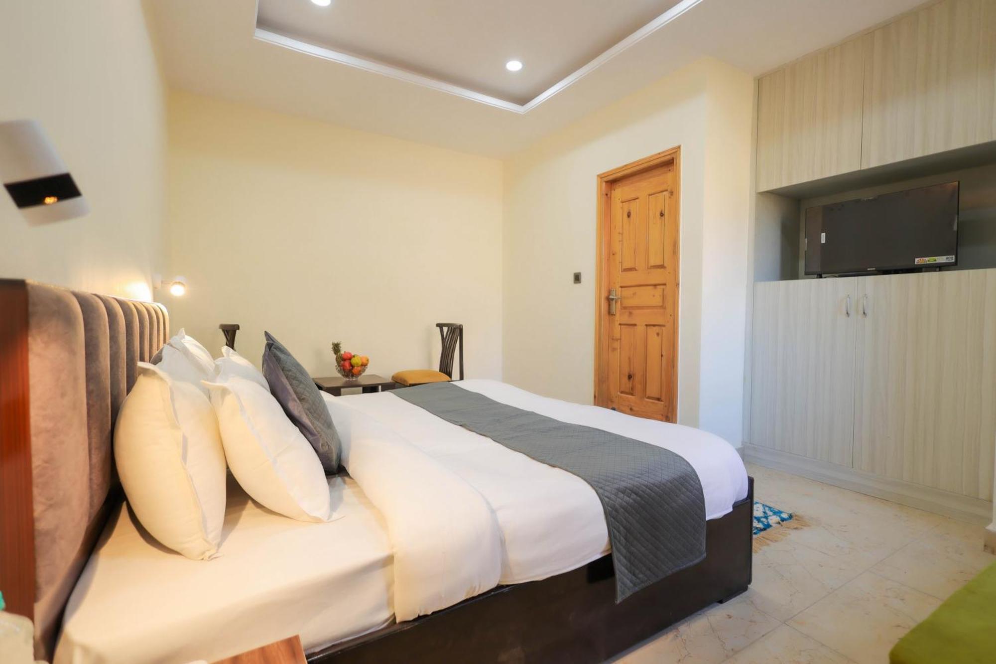 Mystic Hills Retreat Hotel Shimla Buitenkant foto